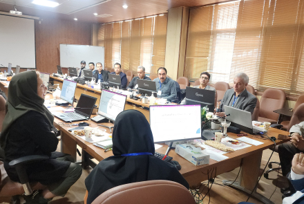 برگزاری نشست صمیمانه اعضای مرکز تحقیقات ناهنجاری‌های جمجمه‌ای-صورتی با مسئولانی از معاونت تحقیقات و فنآوری